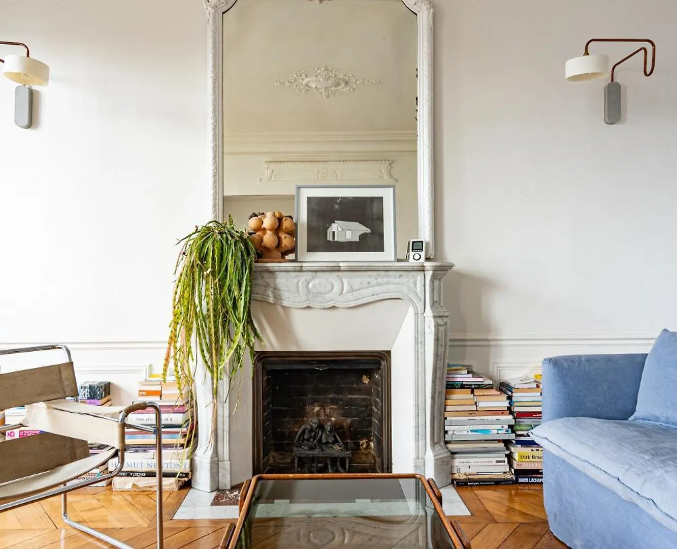 2 Bd Lovely Facing Canal St Martin Sleeps 6 Apartment Paris